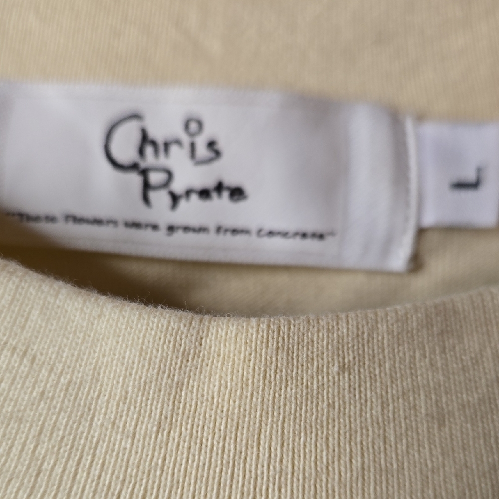 Chris Pyrate Cream T-Shirt with Pink Floral Design - Picture 2 of 10